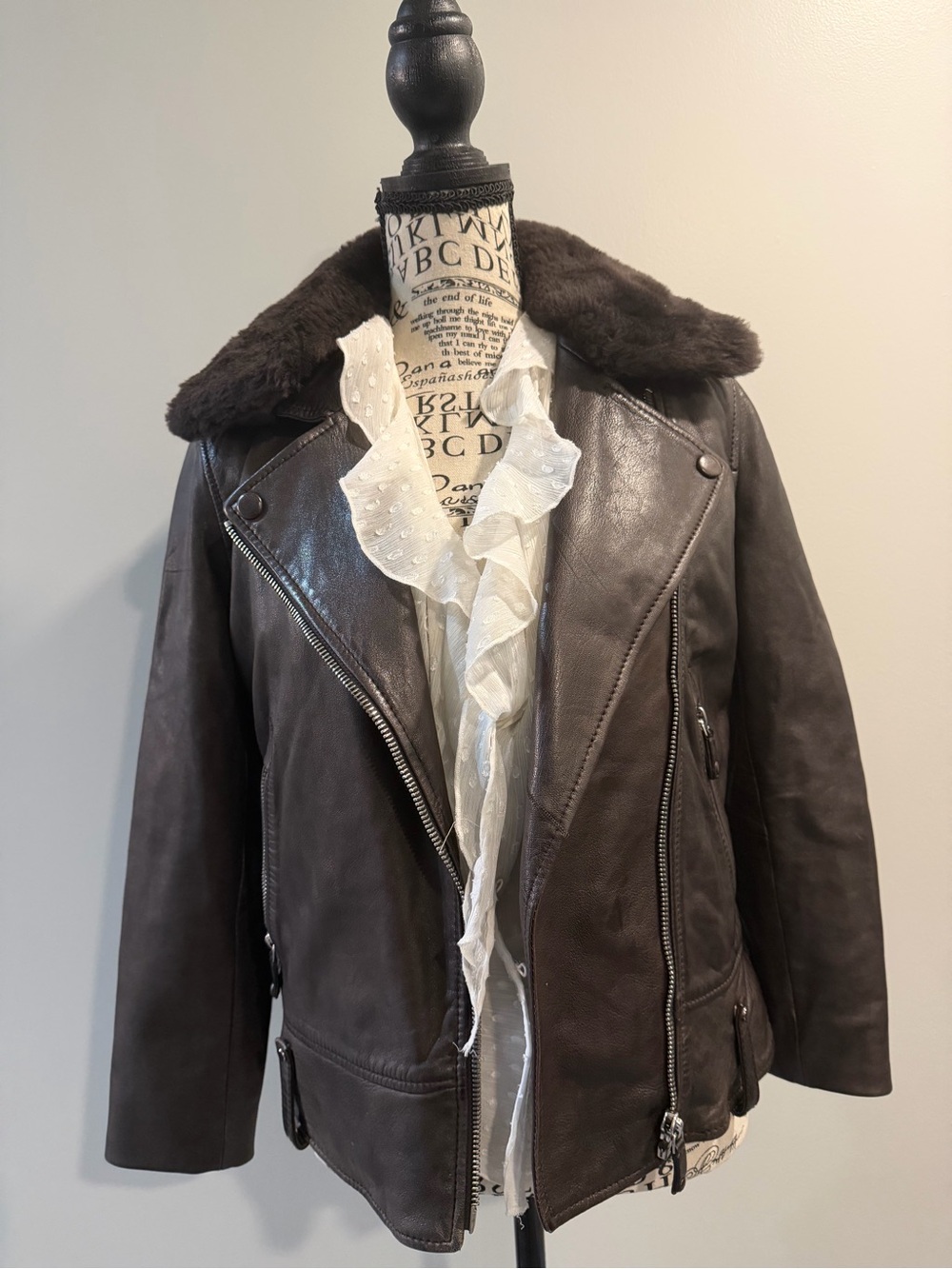 Massimo dutti women’s real  Leather Moto Jacket with Fur Collar